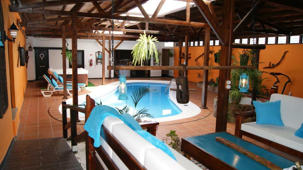 Villa Spa Las Tinajas Triquivijate Exterior photo